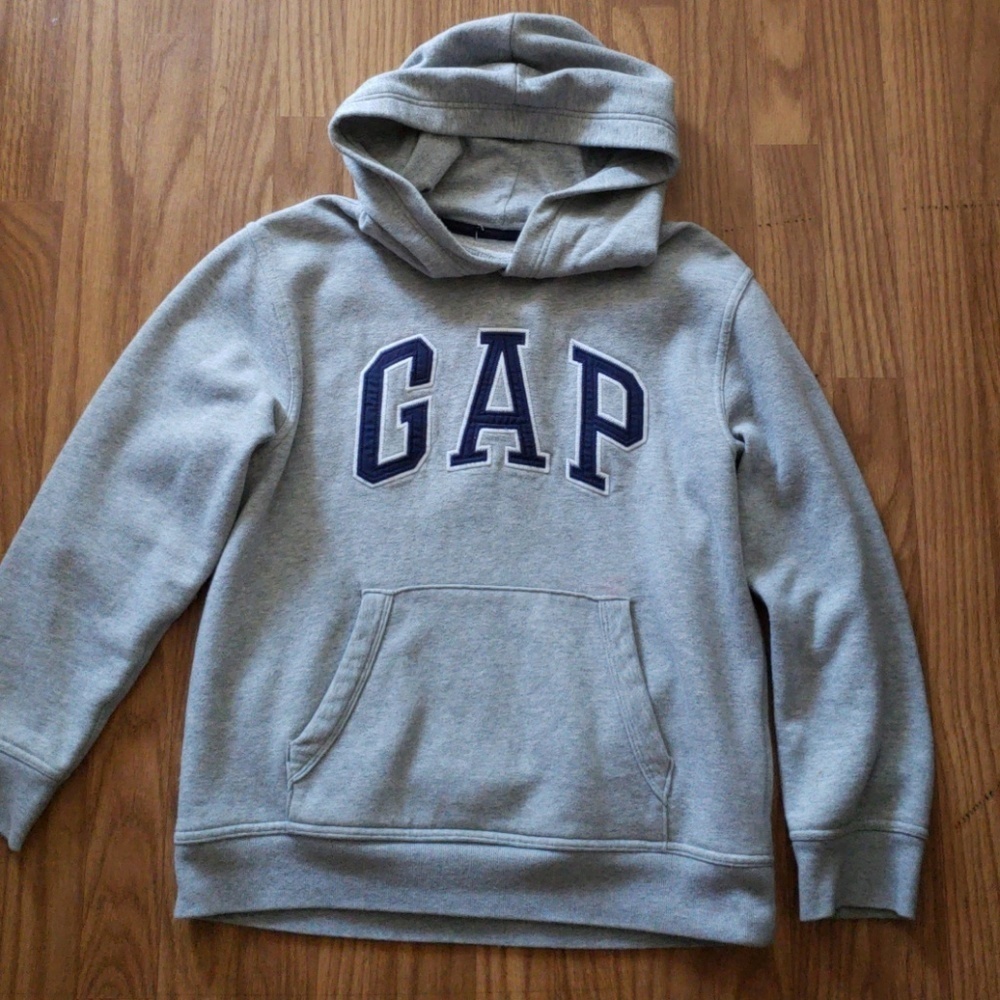 GAP BOYS SWEATER WITH HOODIE SZ S